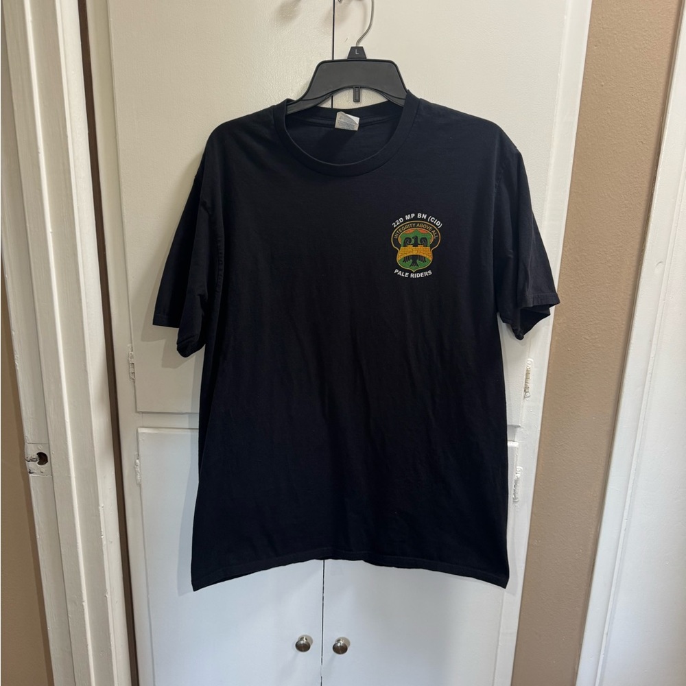 Army L Black Tee Pale Riders